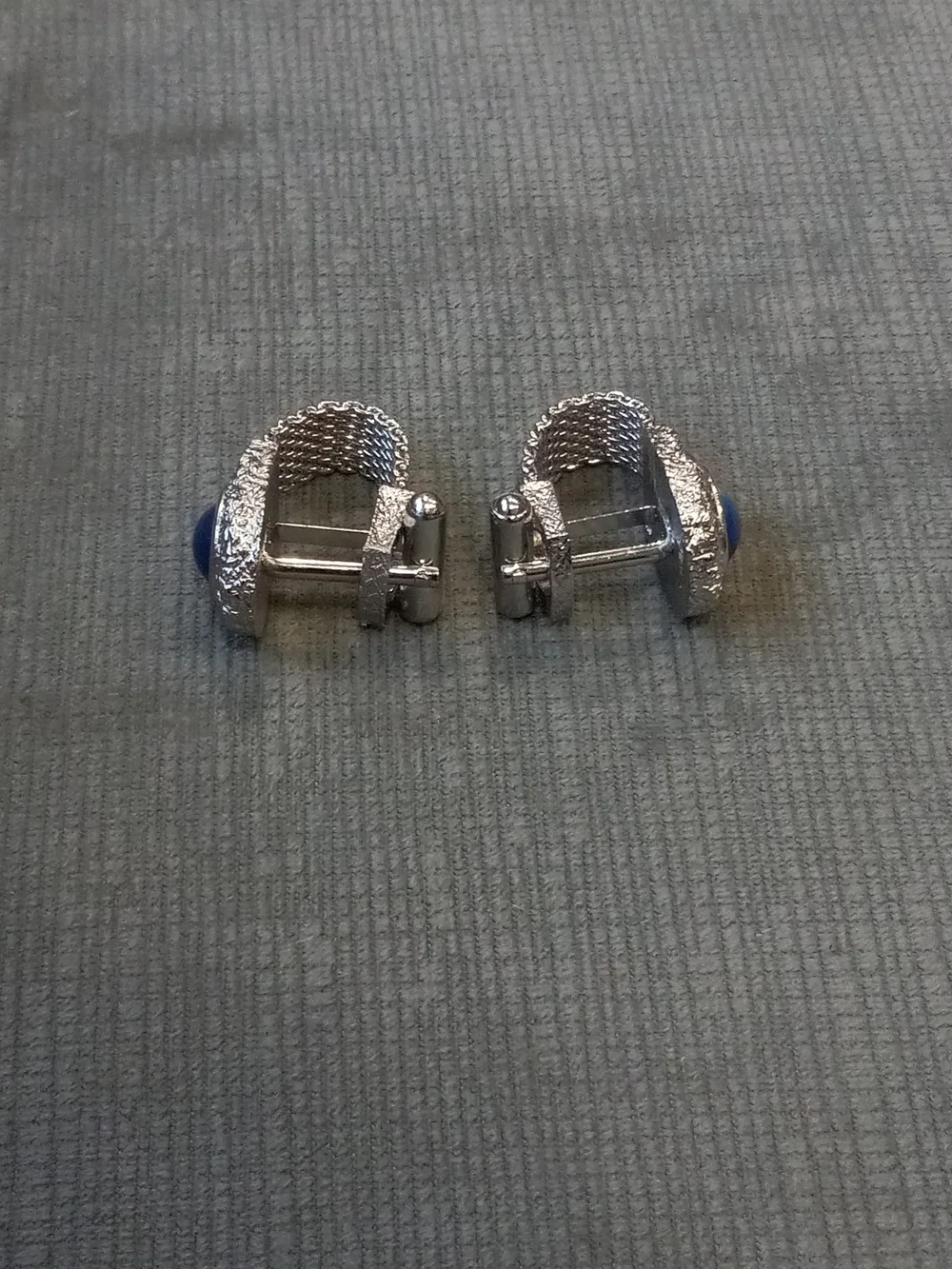 Silver Men’s Textured Clip-On Cufflinks - Silver